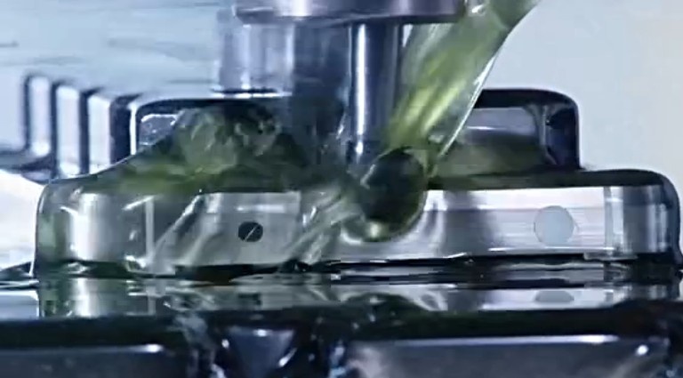 小米4、魅族MX4手機(jī)外殼加工用的是什么切削液？